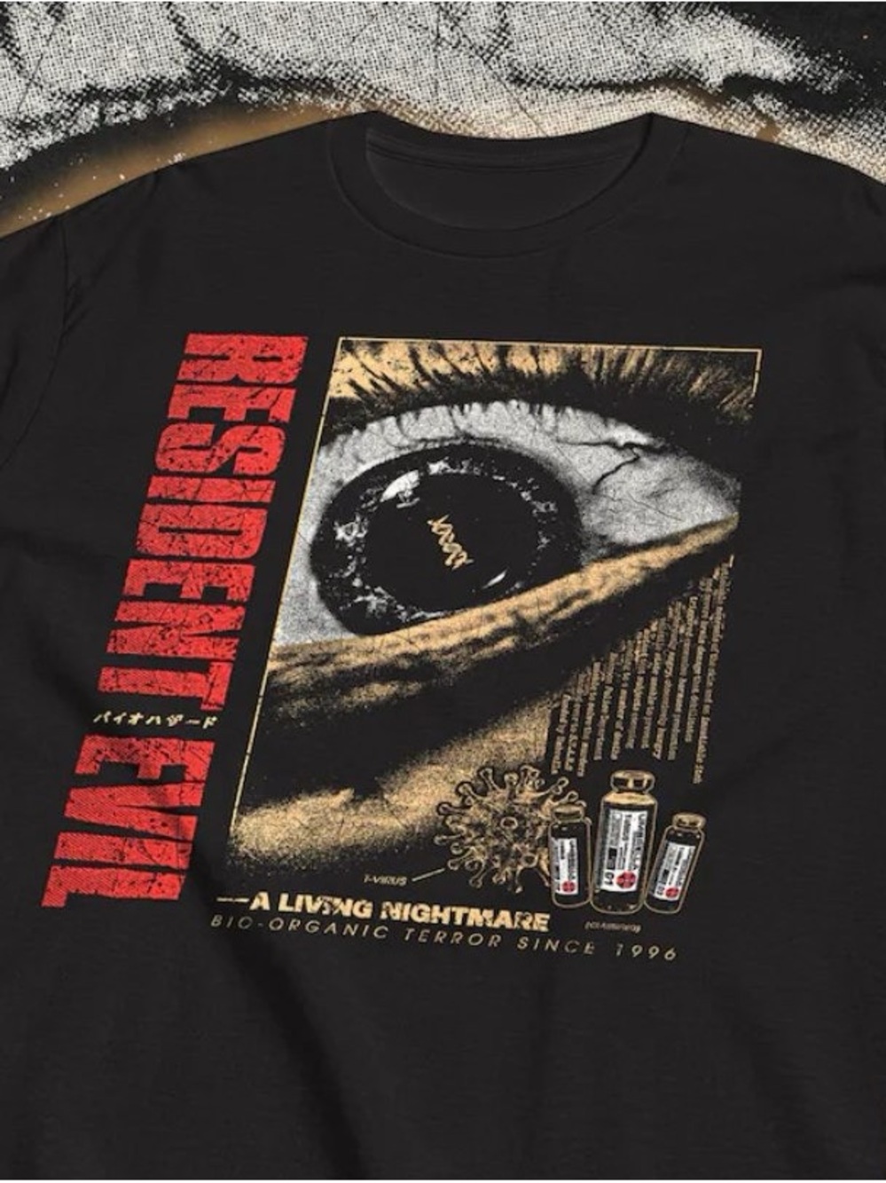 Gildan Black Men's Graphic Tee with Red and Beige Print